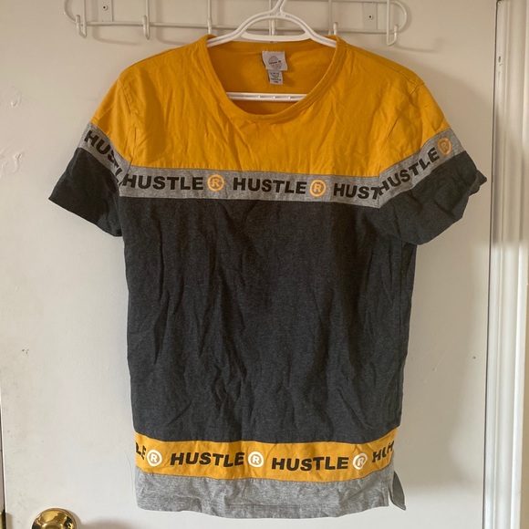 Hustle T-Shirrt - Picture 5 of 6